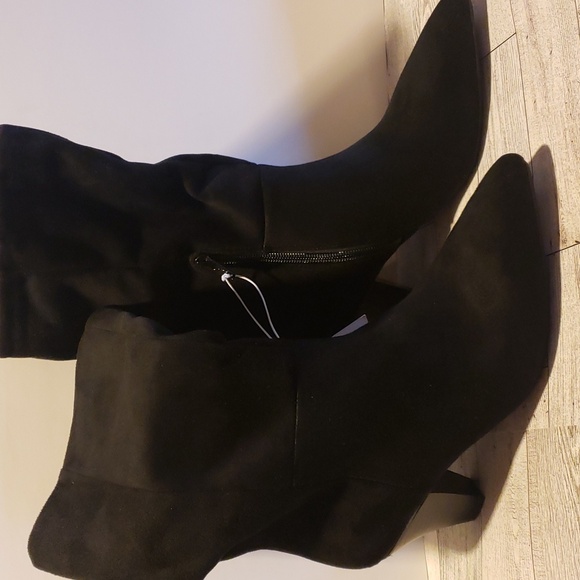 Women's Black Suede Memory Foam Boots Size 8 - NWT - Picture 2 of 13